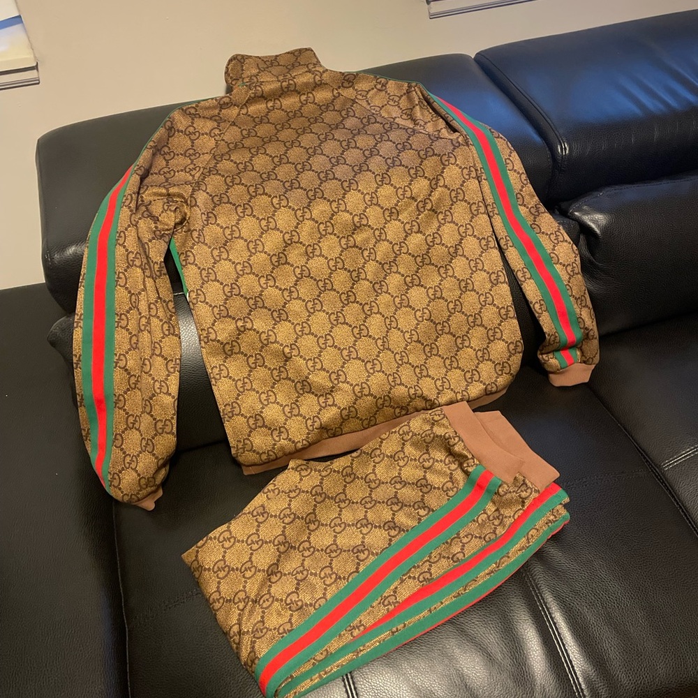 Gucci Tracksuit - Picture 5 of 15